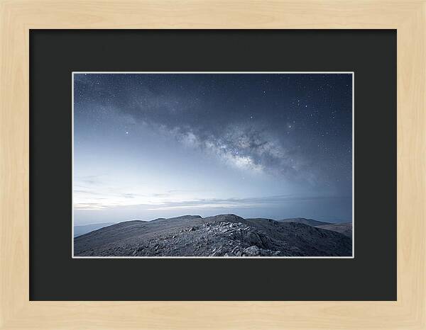 Starfield With Galactic Dust Clouds