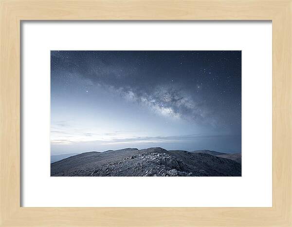 Starfield With Galactic Dust Clouds