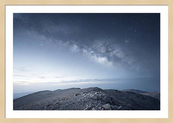 Starfield With Galactic Dust Clouds