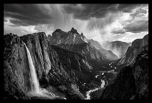 Staubbachfall Valley Vista
