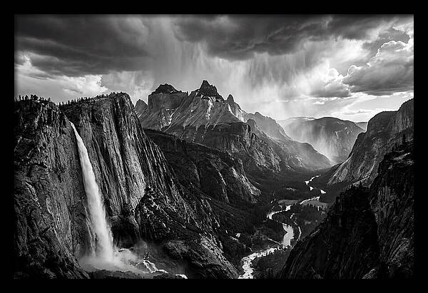 Staubbachfall Valley Vista