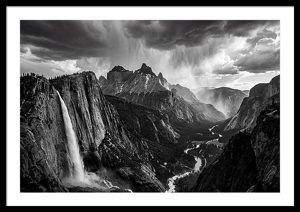 Staubbachfall Valley Vista