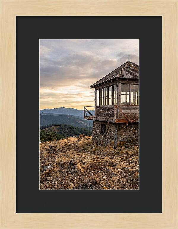 Steptoe Butte Fire Lookout At Dusk
