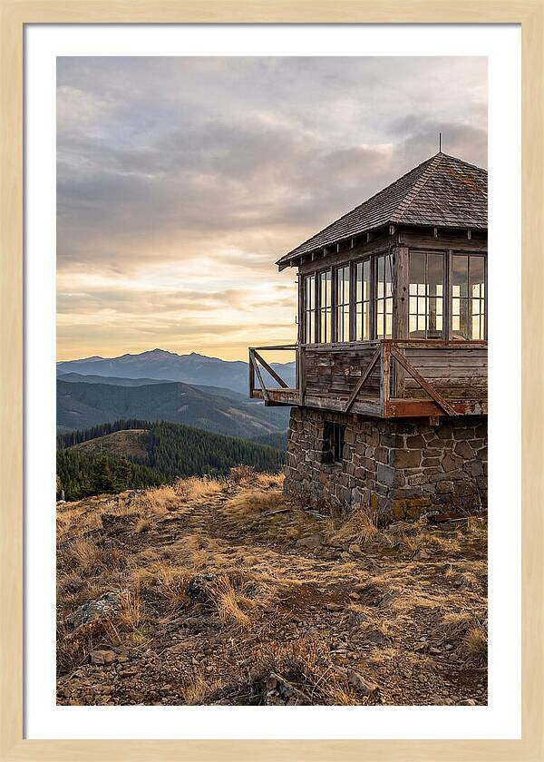 Steptoe Butte Fire Lookout At Dusk