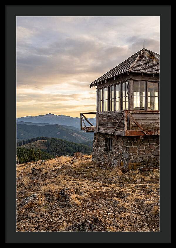 Steptoe Butte Fire Lookout At Dusk