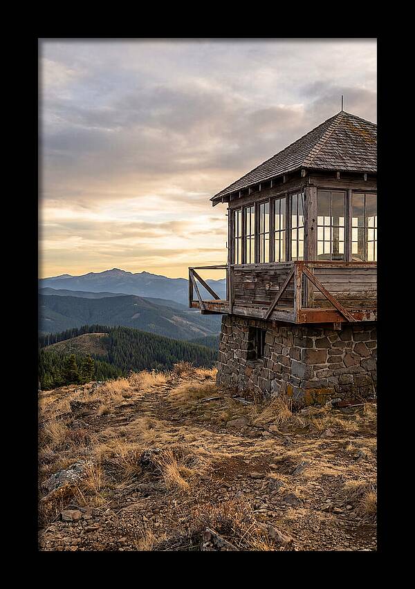 Steptoe Butte Fire Lookout At Dusk