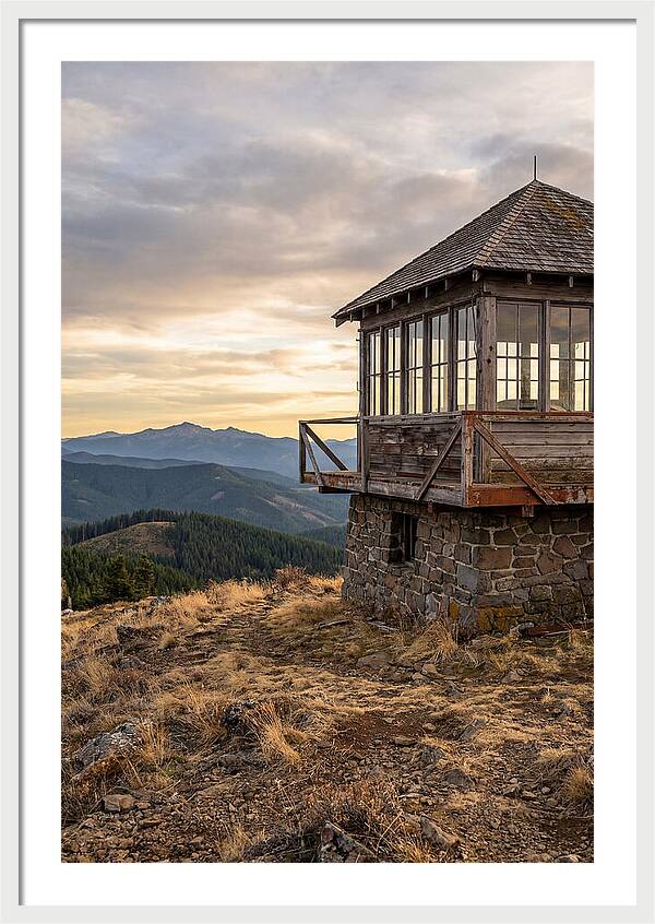 Steptoe Butte Fire Lookout At Dusk