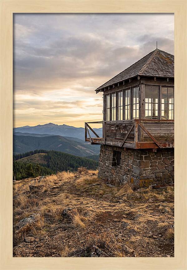 Steptoe Butte Fire Lookout At Dusk