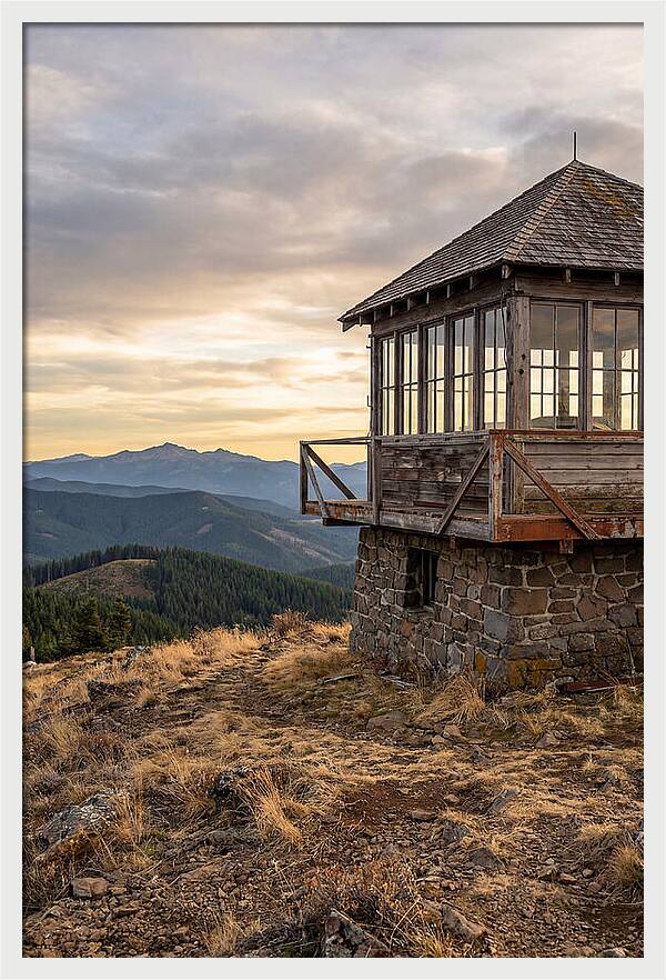 Steptoe Butte Fire Lookout At Dusk