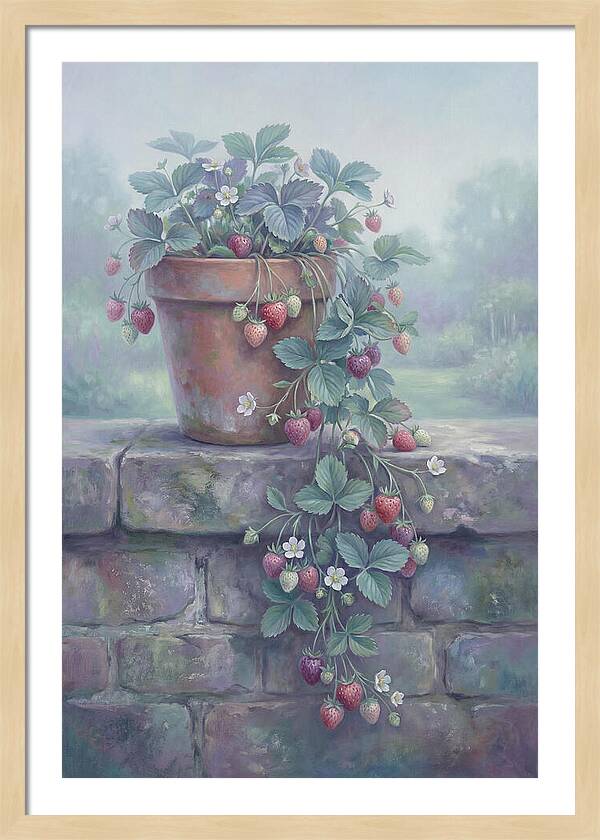 Strawberry Pot With Cascading Fruit