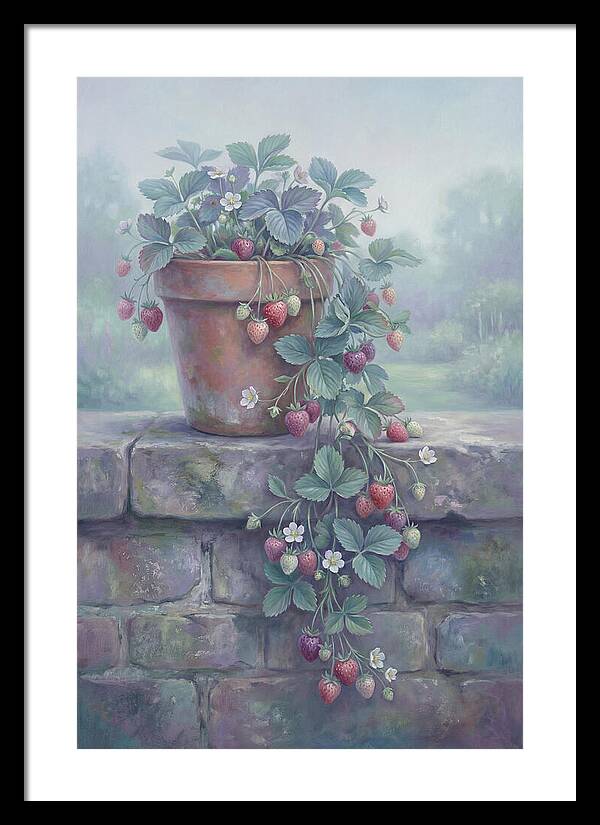 Strawberry Pot With Cascading Fruit