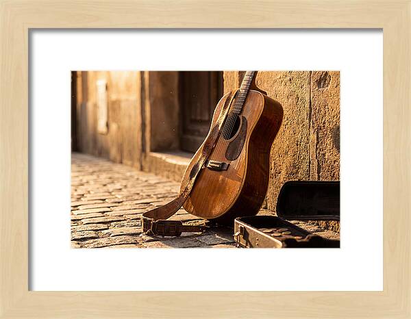 Street Musicians Guitar