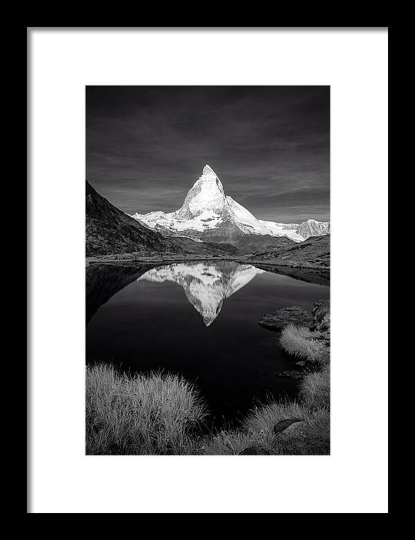 Stunning Matterhorn Serenity