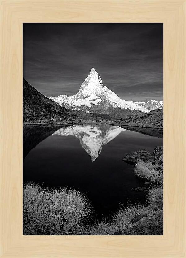 Stunning Matterhorn Serenity
