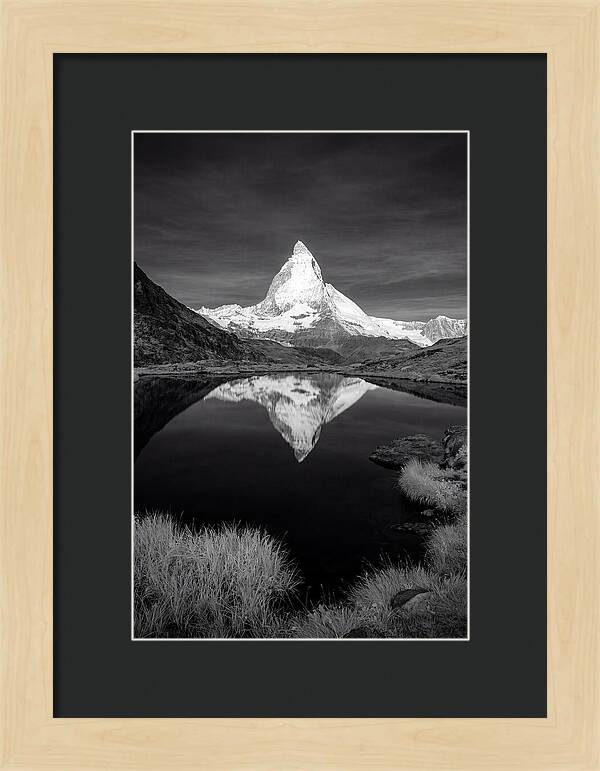 Stunning Matterhorn Serenity