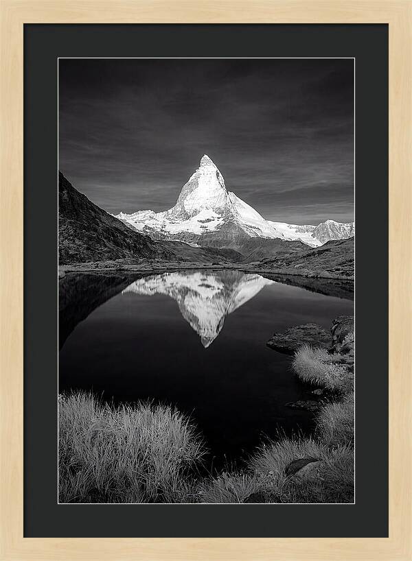 Stunning Matterhorn Serenity