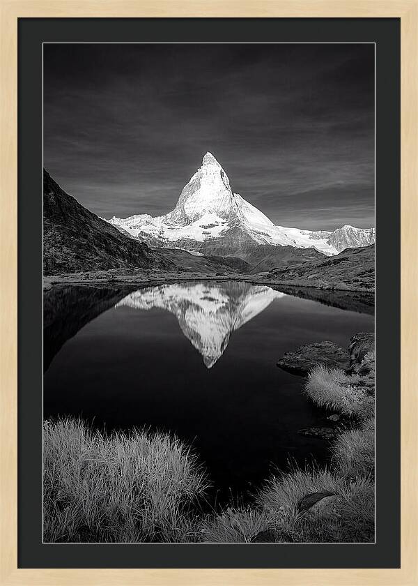 Stunning Matterhorn Serenity