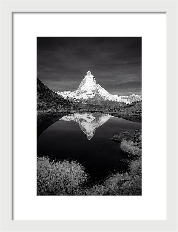 Stunning Matterhorn Serenity