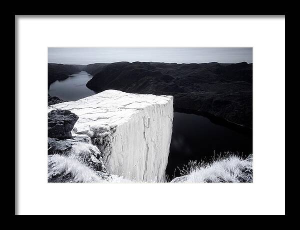 Stunning Pulpit Rock Overlooking Lysefjord