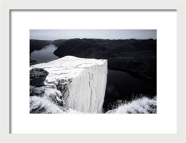 Stunning Pulpit Rock Overlooking Lysefjord