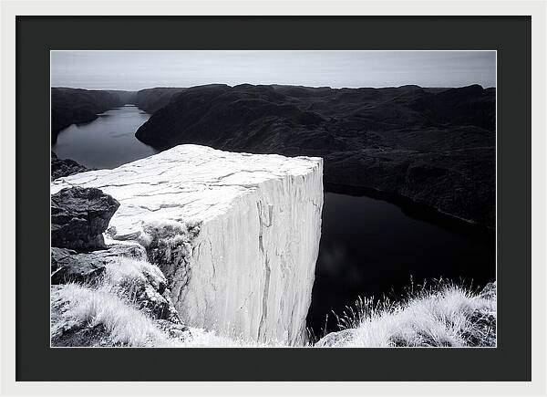 Stunning Pulpit Rock Overlooking Lysefjord