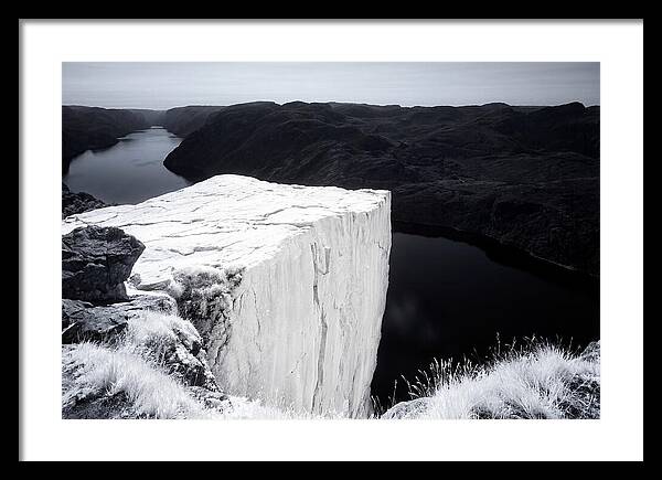 Stunning Pulpit Rock Overlooking Lysefjord
