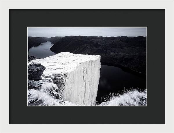 Stunning Pulpit Rock Overlooking Lysefjord