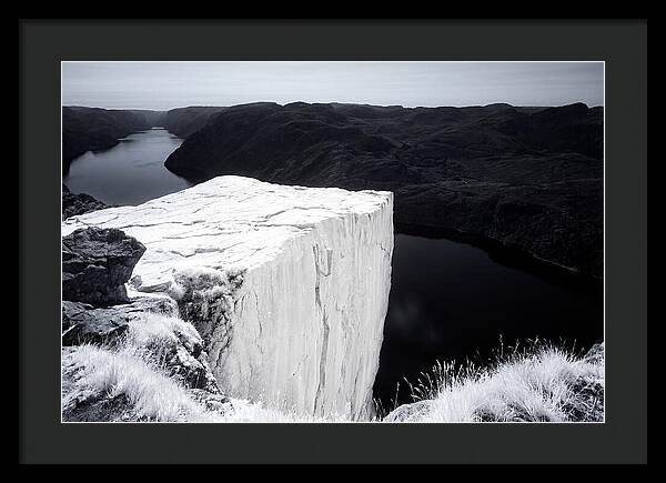 Stunning Pulpit Rock Overlooking Lysefjord