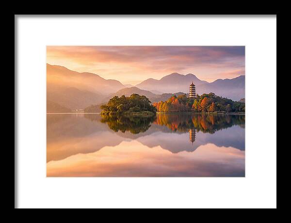 Sun Moon Lake At Dawn