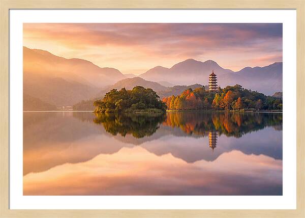 Sun Moon Lake At Dawn