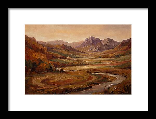 Sweeping Valley With Distant Peaks