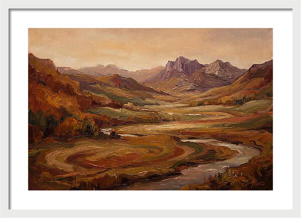 Sweeping Valley With Distant Peaks