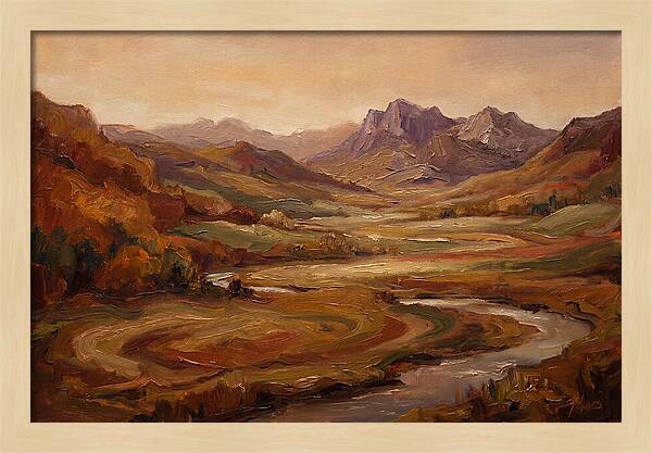 Sweeping Valley With Distant Peaks