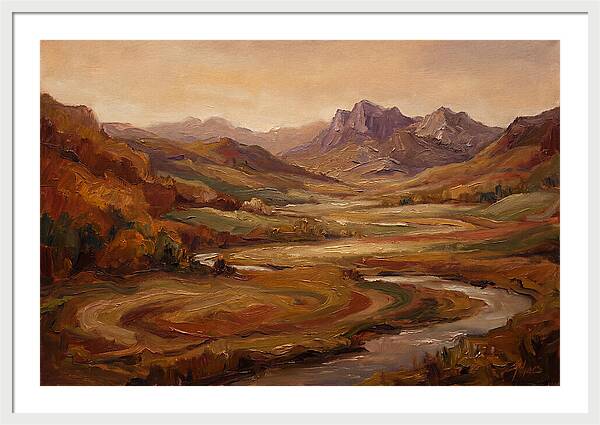 Sweeping Valley With Distant Peaks