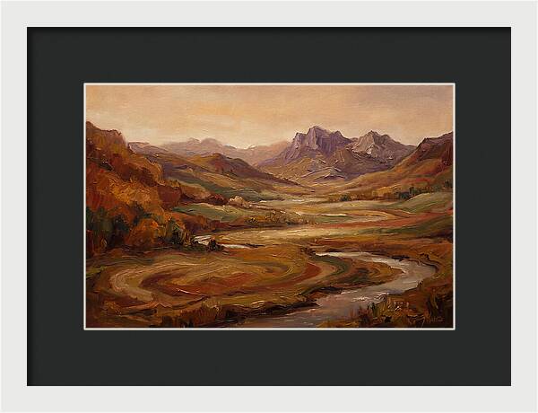 Sweeping Valley With Distant Peaks