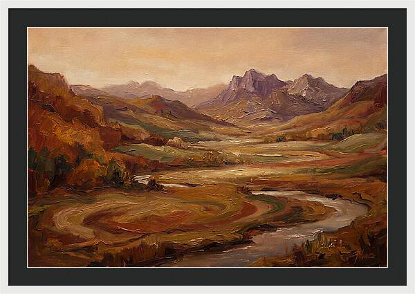 Sweeping Valley With Distant Peaks