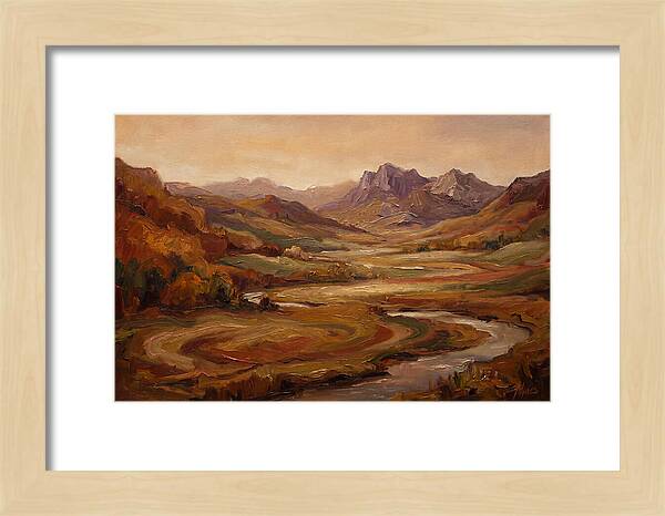 Sweeping Valley With Distant Peaks