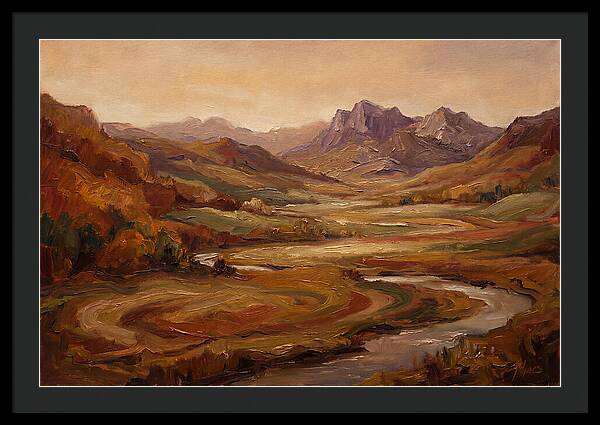 Sweeping Valley With Distant Peaks