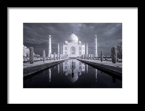 Taj Mahal At Dawn Reflection