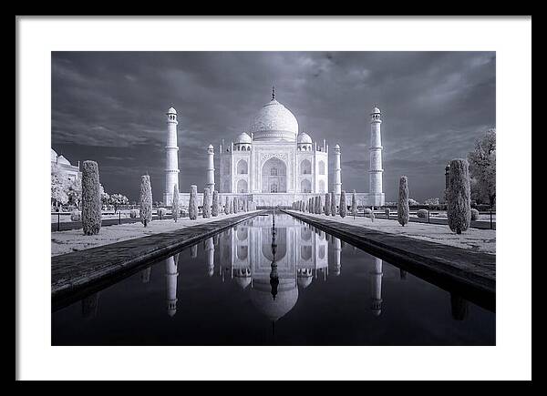 Taj Mahal At Dawn Reflection