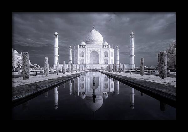 Taj Mahal At Dawn Reflection