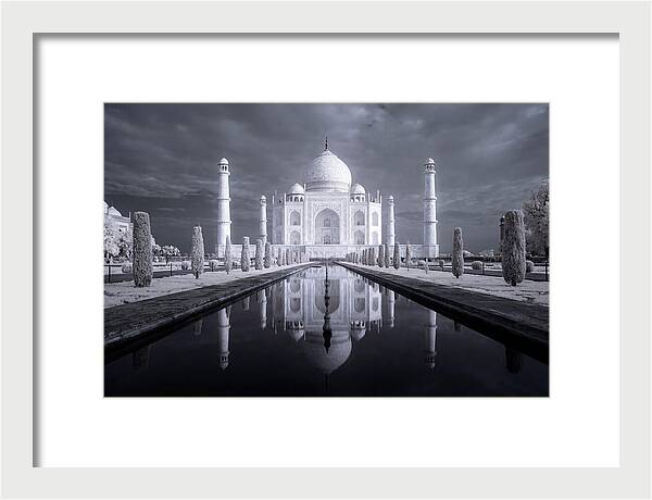 Taj Mahal At Dawn Reflection