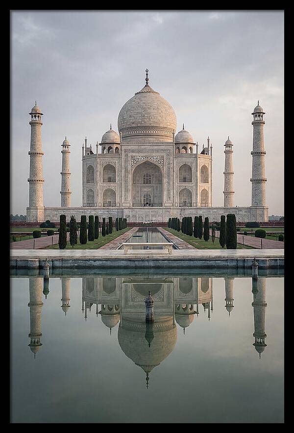 Taj Mahal Reflection At Dawn