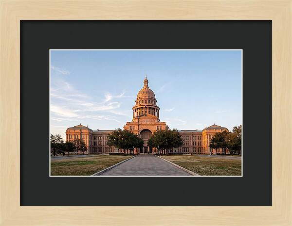 Texas State Capitol At Dusk