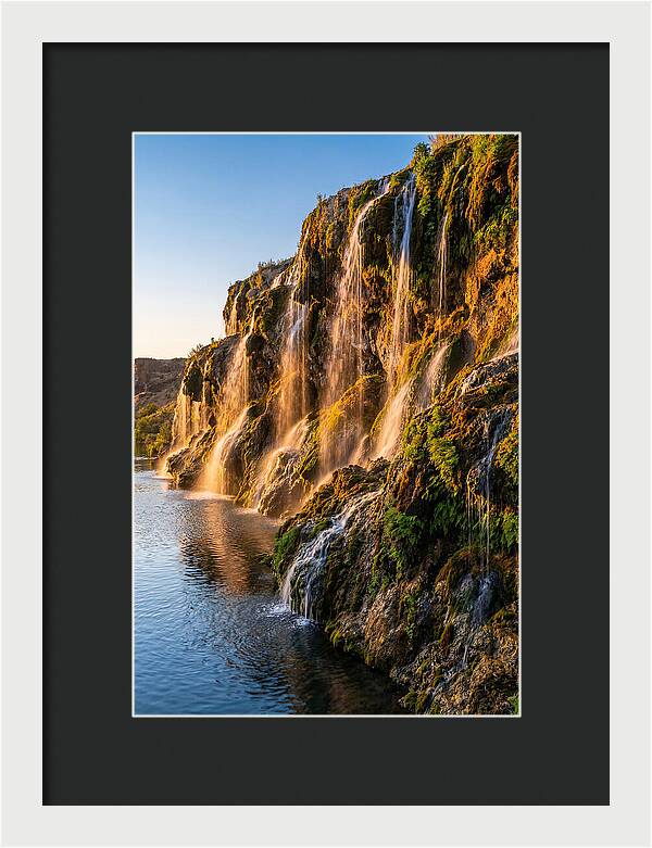 Thousand Springs Flowing Waterfalls