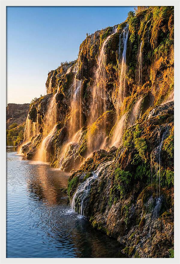 Thousand Springs Flowing Waterfalls