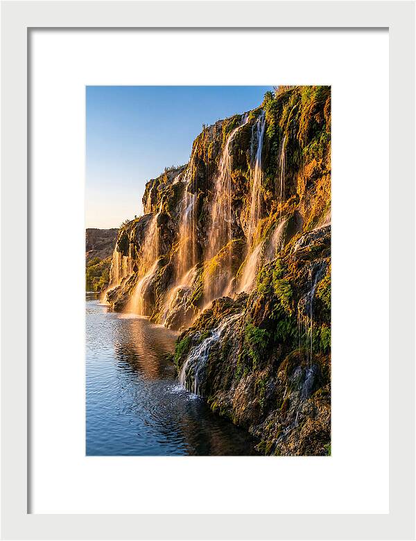 Thousand Springs Flowing Waterfalls