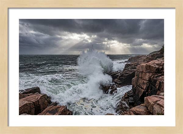 Thunder Hole Erupts In Storm