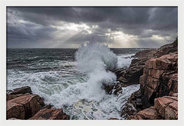 Thunder Hole Erupts In Storm