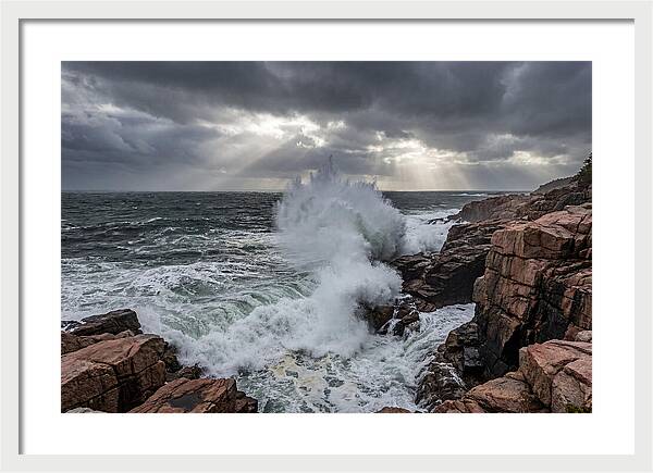 Thunder Hole Erupts In Storm
